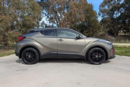 
										2020 Toyota C-HR Koba 1.8L Hybrid Auto Grey full									
