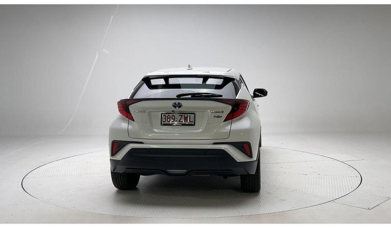 
								2020 Toyota C-HR Koba Hybrid 1.8L Auto full									
