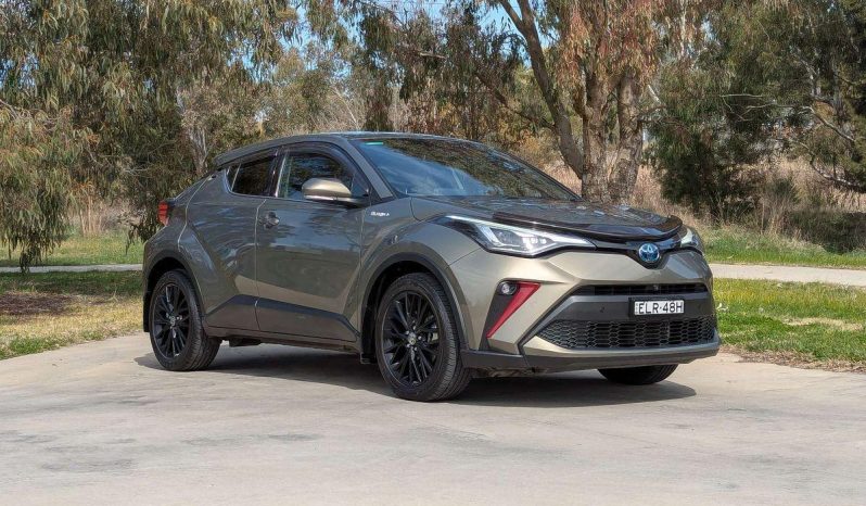 
								2020 Toyota C-HR Koba 1.8L Hybrid Auto Grey full									
