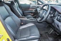 
										2019 Toyota C-HR 1.2L Turbo Auto SUV full									