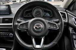 
										2017 Mazda 3 Touring 2.0L Auto Hatchback full									