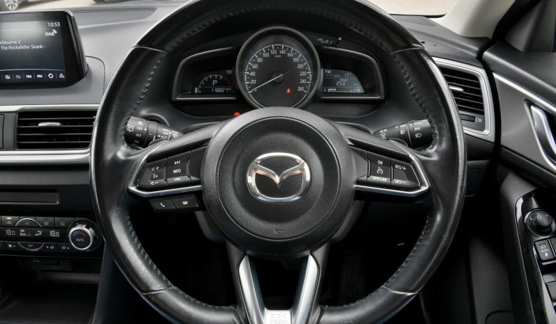 
								2017 Mazda 3 Touring 2.0L Auto Hatchback full									