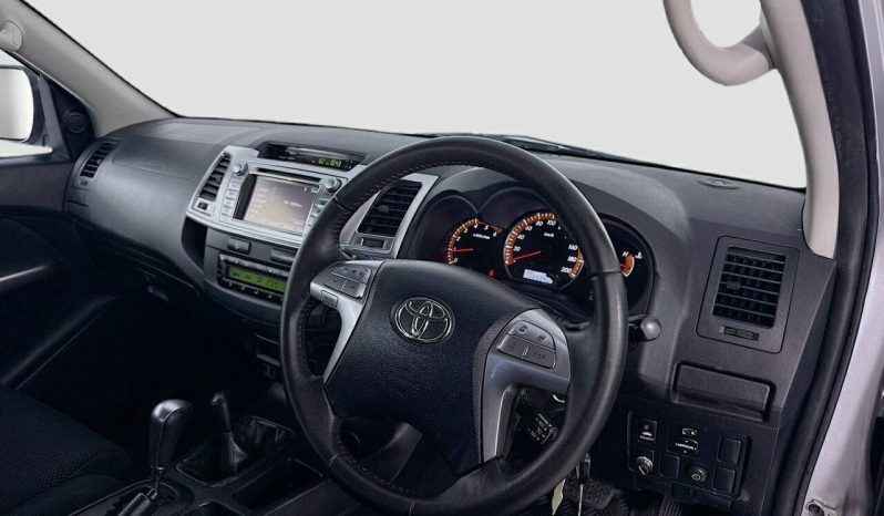 
								2015 Toyota Hilux SR5 3.0L Diesel 4×4 Dual Cab full									