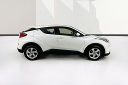 
										2019 Toyota C-HR 1.2L Turbo Auto 2WD SUV full									