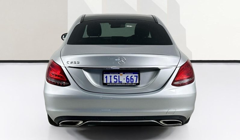 
								2016 Mercedes-Benz C250 2.0L Turbo Sedan full									