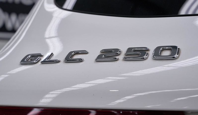 
								2019 Mercedes-Benz GLC250 4MATIC Auto SUV full									
