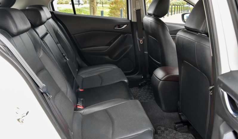 
								2017 Mazda 3 Touring 2.0L Auto Hatchback full									