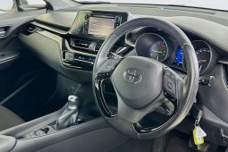 
										2019 Toyota C-HR 1.2L Turbo Auto 2WD SUV full									