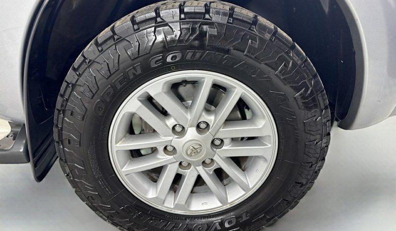 
								2015 Toyota Hilux SR5 3.0L Diesel 4×4 Dual Cab full									