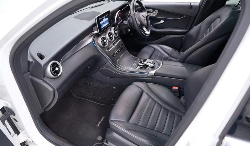 
								2019 Mercedes-Benz GLC250 4MATIC Auto SUV full									
