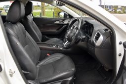 
										2017 Mazda 3 Touring 2.0L Auto Hatchback full									
