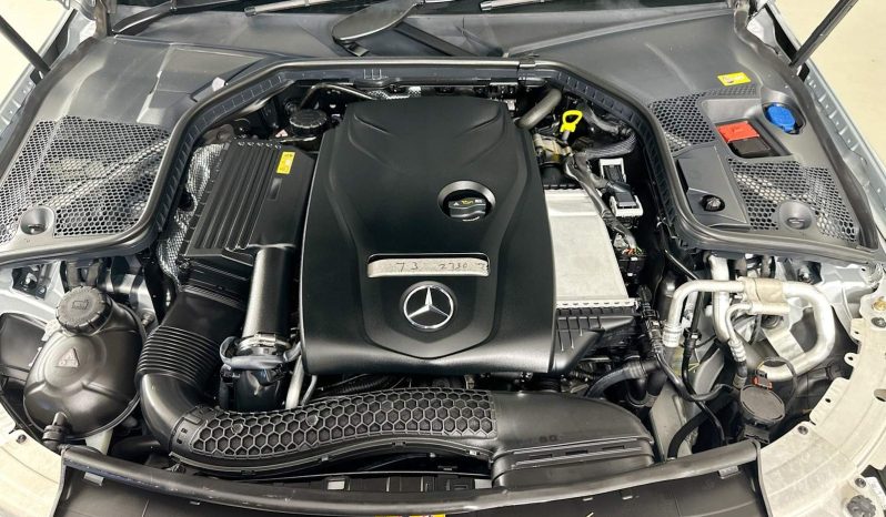 
								2016 Mercedes-Benz C250 2.0L Turbo Sedan full									