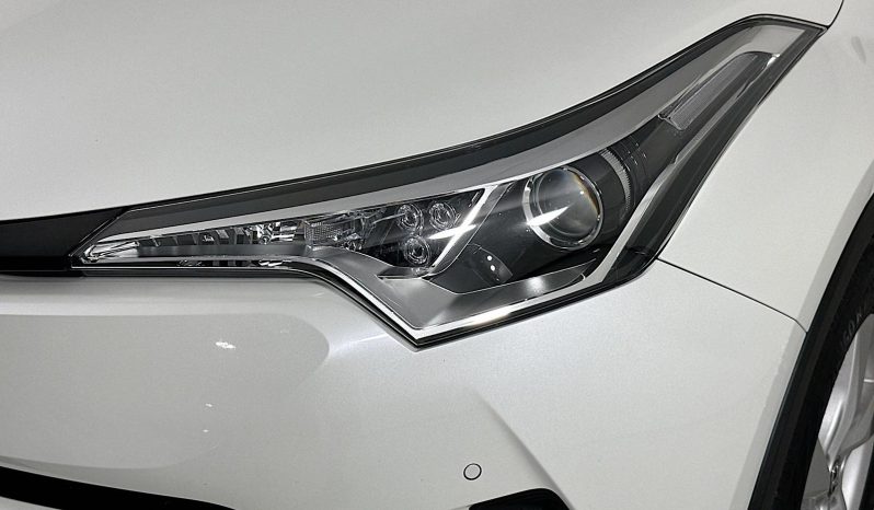 
								2019 Toyota C-HR 1.2L Turbo Auto 2WD SUV full									