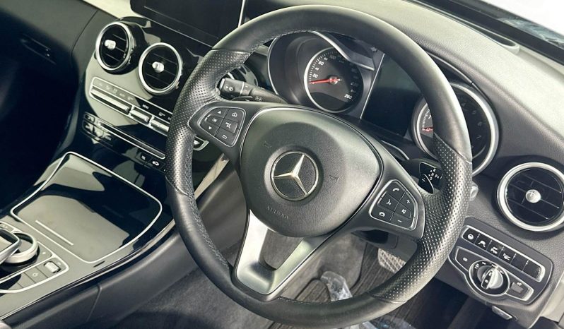 
								2016 Mercedes-Benz C250 2.0L Turbo Sedan full									