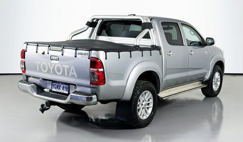 
								2015 Toyota Hilux SR5 3.0L Diesel 4×4 Dual Cab full									
