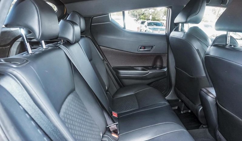 
								2019 Toyota C-HR 1.2L Turbo Auto SUV full									