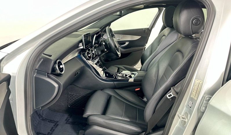 
								2016 Mercedes-Benz C250 2.0L Turbo Sedan full									