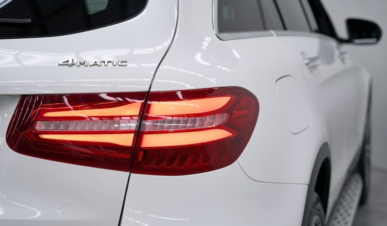 
								2019 Mercedes-Benz GLC250 4MATIC Auto SUV full									
