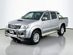 
										2015 Toyota Hilux SR5 3.0L Diesel 4×4 Dual Cab full									
